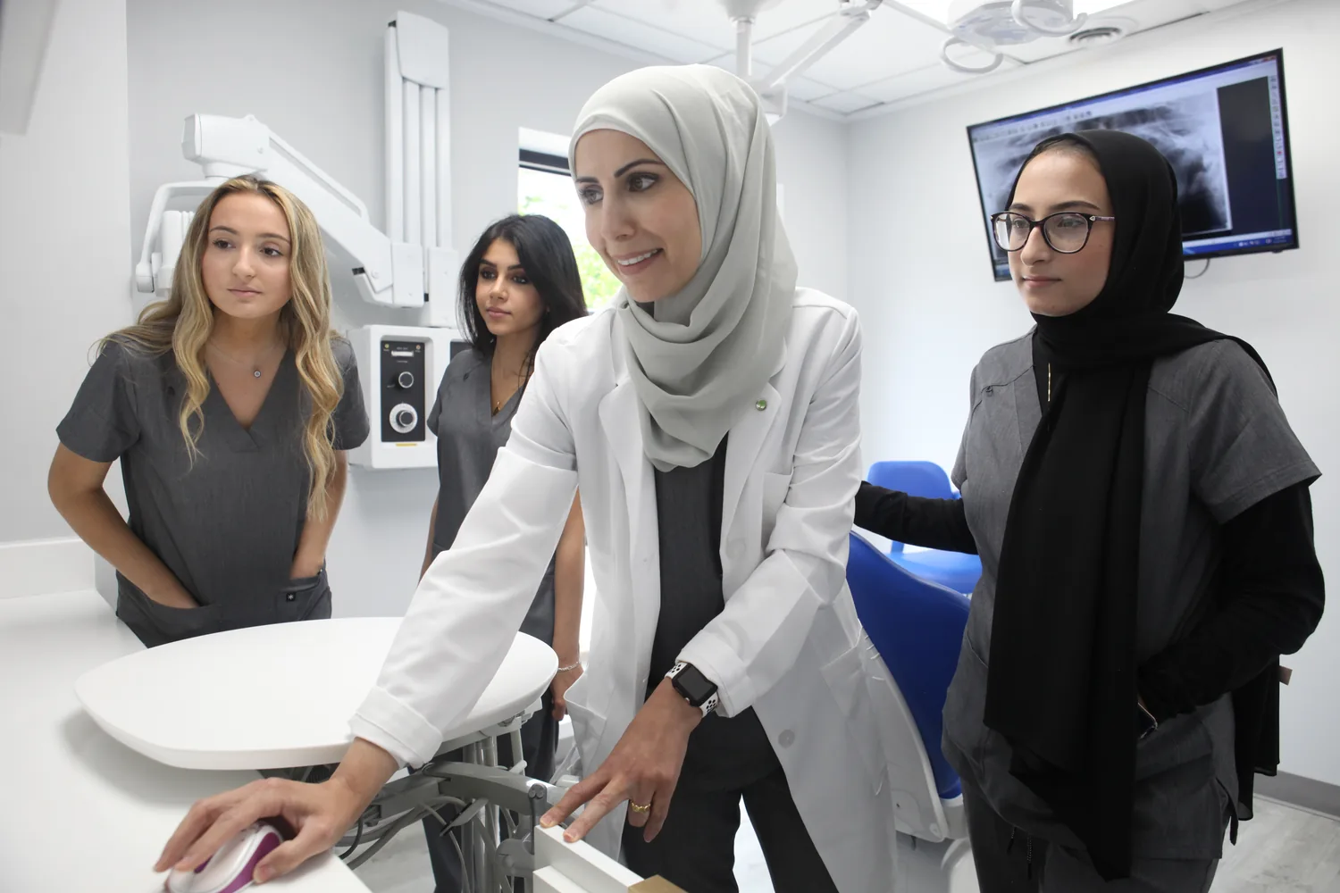 A treatment planning consultation at SmilePro Dental in Dearborn Heights